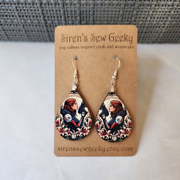 Mass Effect Commander Shepard Femshep Fan Art Earrings - Picture 2 of 3